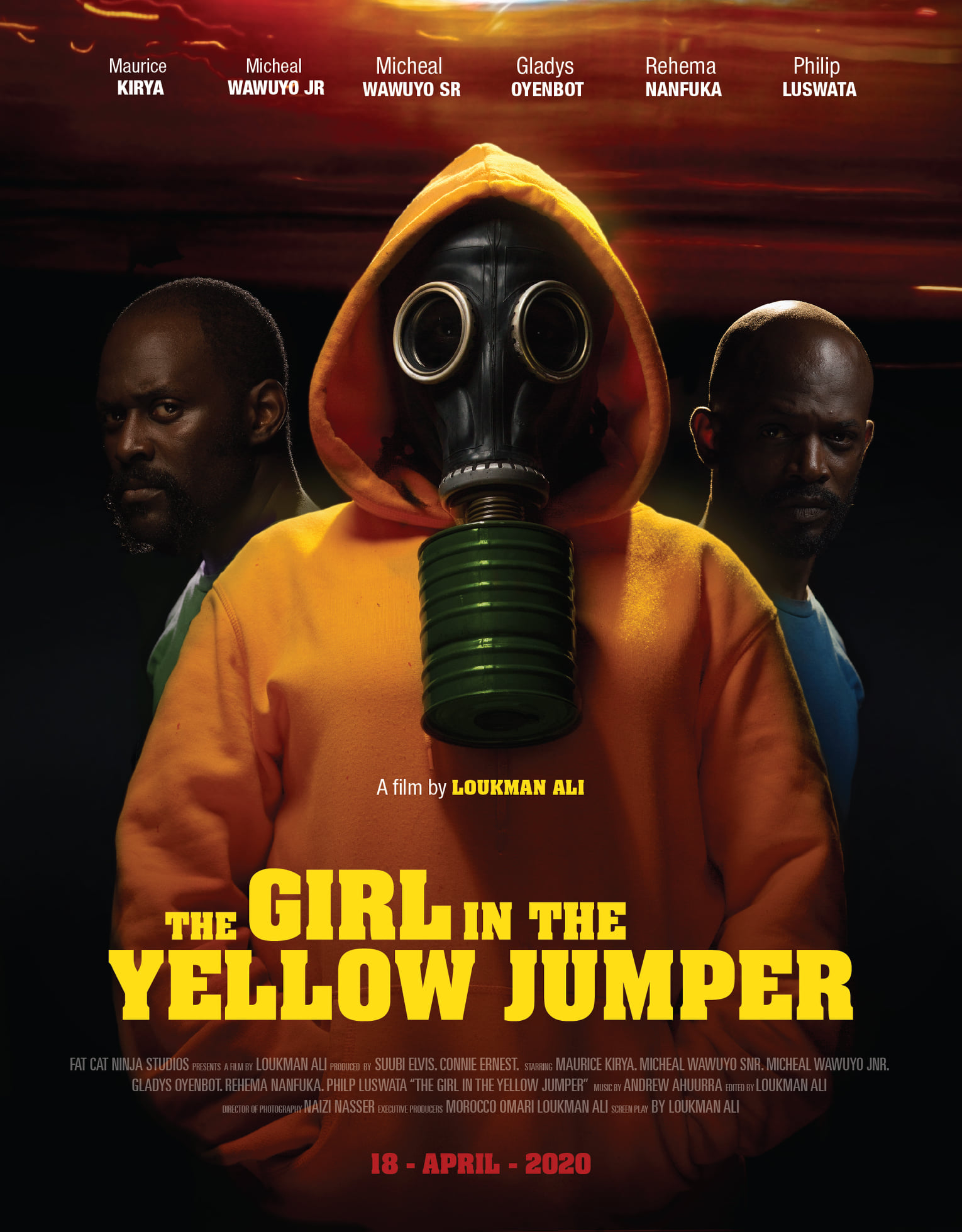 A sárga pulóveres lány